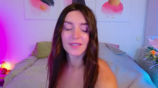 Ariana_Petite