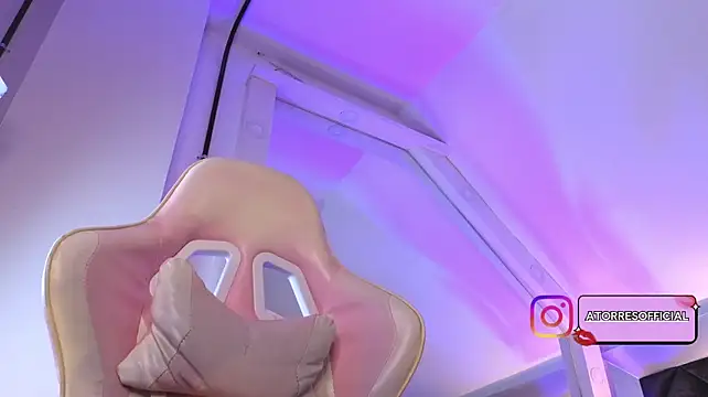 Angela_Torres_