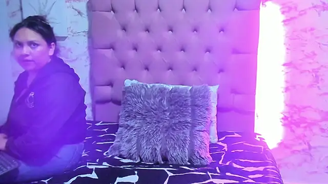 emma_luxxe