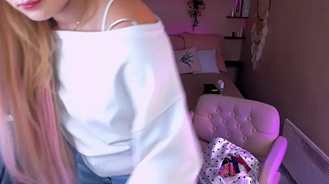 Ashley_Burke