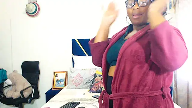 veronica1xxx webcam stripchat model stream image