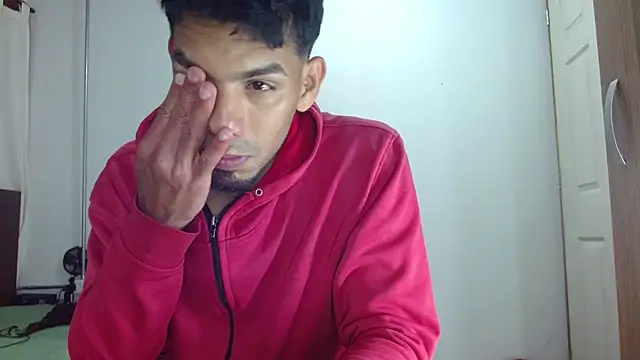 JohanyLatino live cam on StripChat