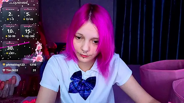 KittieHeart live cam on StripChat