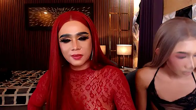MeatyCockAkira live cam on StripChat