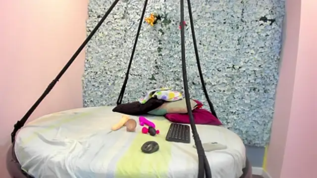 Angel_Alba_ live cam on StripChat