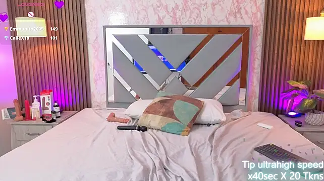 Mia Pinkyy on Stripchat
