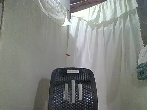 AsianPinayJust18th live cam on StripChat
