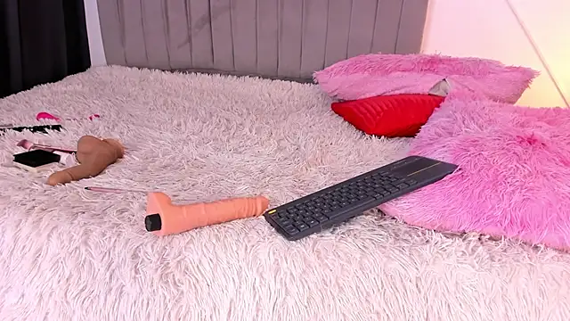 Hunter_Moon live cam on StripChat
