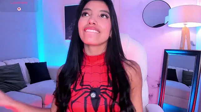 Tiffany_Low live cam on StripChat