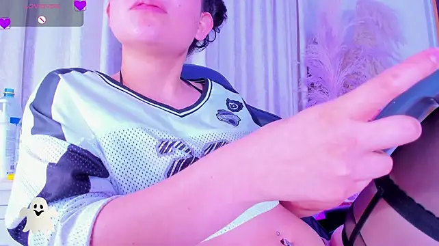 alejagarcia_ live cam on StripChat