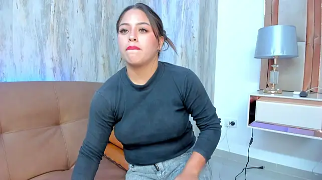 AmaraStewart live cam on StripChat