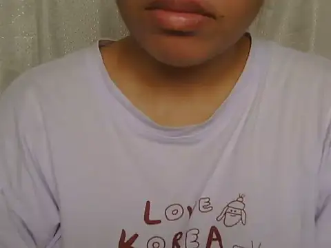 ChubbyButty live cam on StripChat