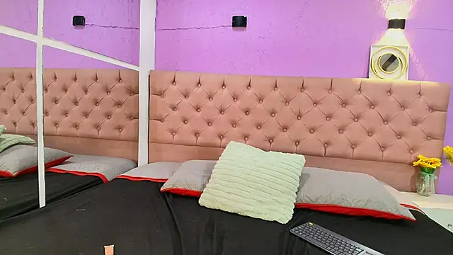 Candypoppy77 live cam on StripChat