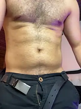 Samir_bear live cam on StripChat