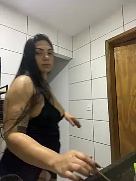 Nini_ live cam on StripChat