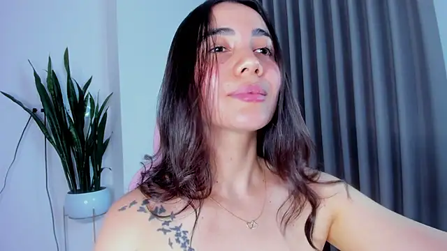 sara_ospina22 live cam on StripChat