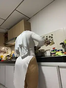 AylaNoir live cam on StripChat