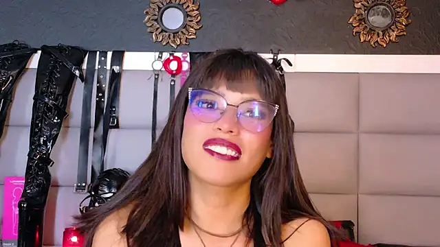 ZoeDrucker live cam on StripChat