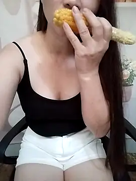 cowgirl-cum live cam on StripChat