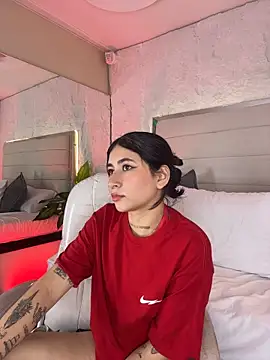 Valentinarose__ live cam on StripChat