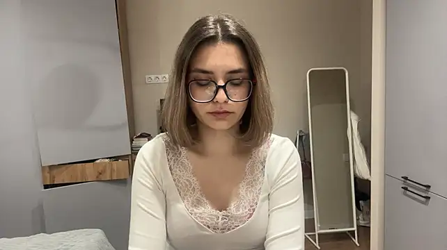 AnnaVelvetFire live cam on StripChat