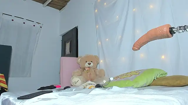 benjamin_buster (M young) - WILL YOU HELP ME PAY FOR COLLEG  PLEASE