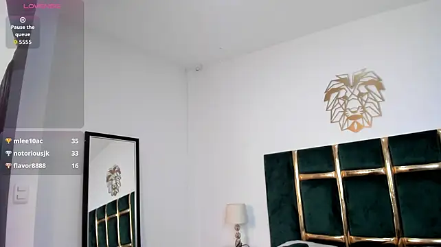 mily_Lopez live cam preview