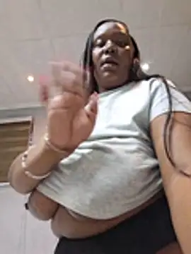 Thasha8 webcam