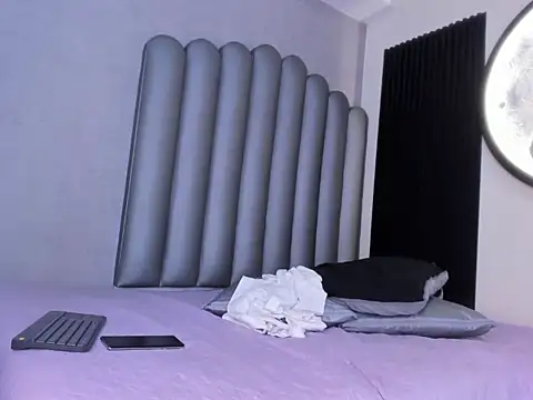 Evains_777 live sex cam