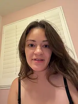 VictoriaVane webcam stripchat model stream image