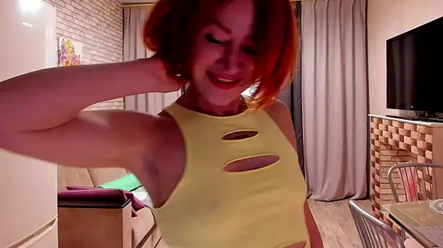 Jullia_Moor live cam preview