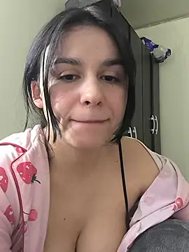 Daniela-rosee live cam preview