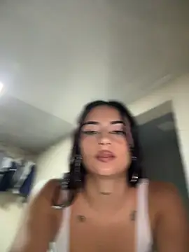 LilacNoir live sex cam