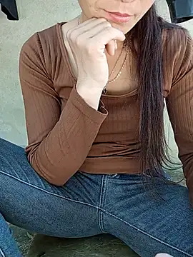 Heryy_xx live cam on StripChat