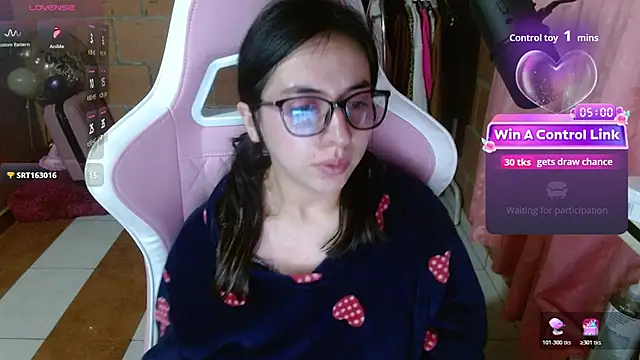 Maggie_Fox3 live cam on StripChat