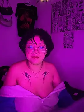 Zafiro_Raven webcam stripchat model stream image