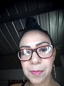 CrissDessire webcam stripchat model stream image