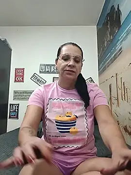 SugarDiamonds live cam on StripChat
