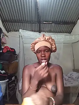 queen-dee