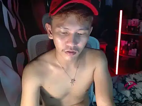 ralfasian25 (M young) - MAKE ME CUM ILL EAT MY CUM FOR U