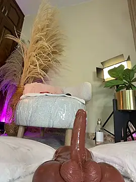 ameliaa_lov3 (F milf) - don't seem to make it drip