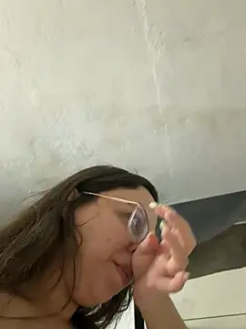 Milaluana_ofc live sex cam