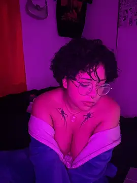Zafiro_Raven live cam preview