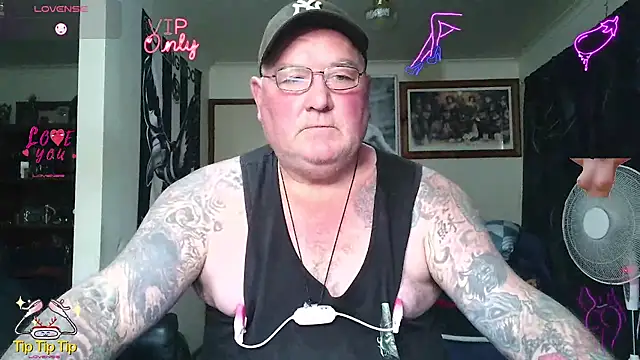 KINKYBLUEYES69