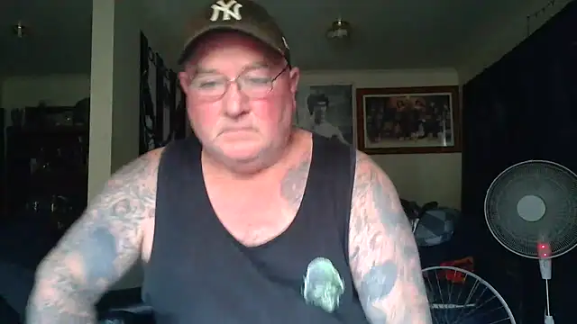 KINKYBLUEYES69
