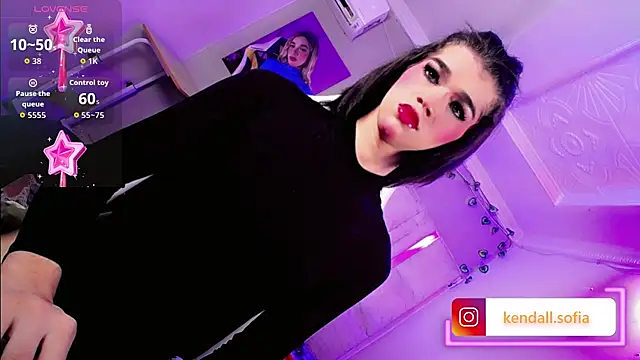 Sophiaa_doll_ live cam on StripChat