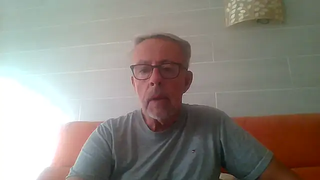tuggy59 live cam on StripChat