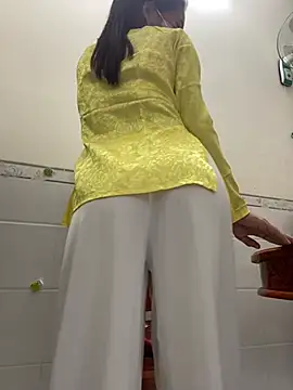 NINA2102's room