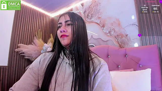 Kiara_tay live cam on StripChat