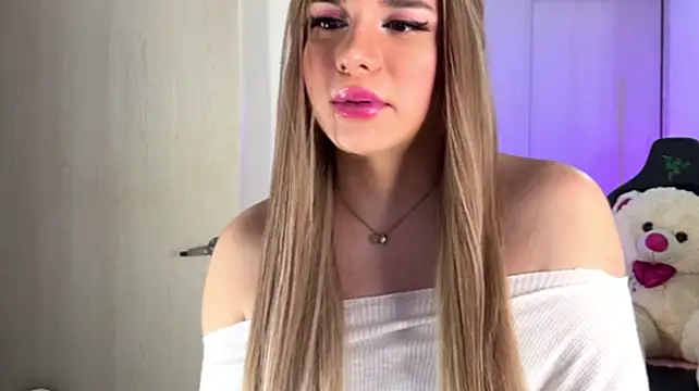 Isa_Pallmer live sex cam